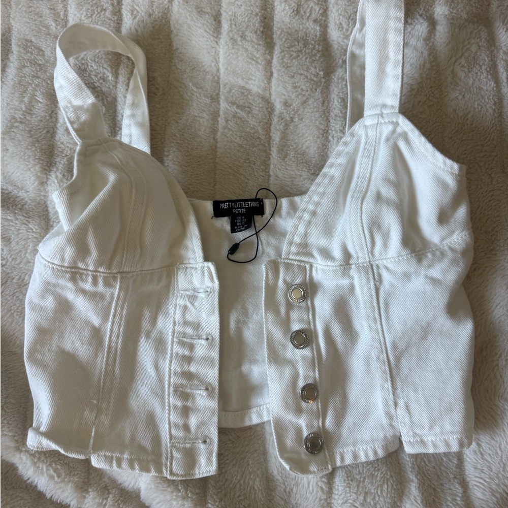 PrettyLittleThing Ivory Button-Up Crop Top Denim